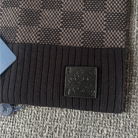 Louis Vuitton Black Checkered Knit beanie - Picture 2 of 4
